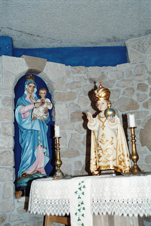 038 - Castello - Ns. S. del S. Cuore e Bambinello di Praga